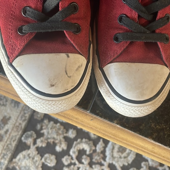 Converse mens size 10 womens 12 red/burgandy - Picture 2 of 3